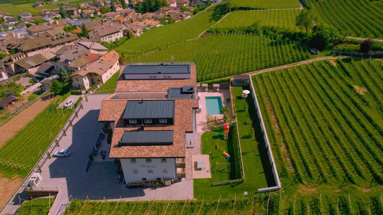 Vineus Tramin Hotel Termeno Kültér fotó